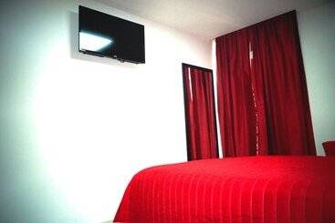 هتل Royal Madero Inn