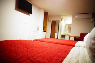 هتل Royal Madero Inn