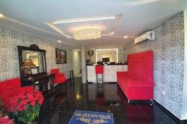 هتل Royal Madero Inn
