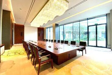 Even Hotels Nanjing Yangtze River By Ihg