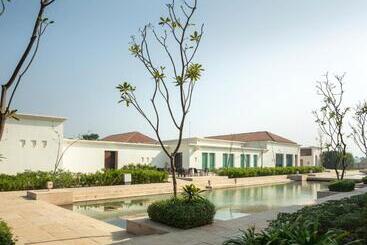 هتل Marasa Sarovar Premiere Bodhgaya
