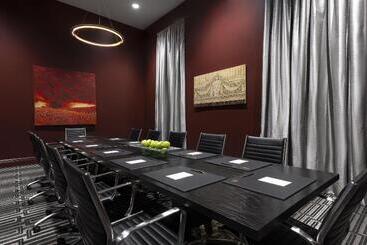 The Warrior Hotel, Autograph Collection