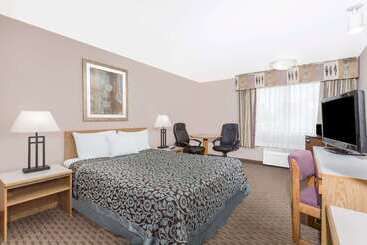 هتل Days Inn & Suites By Wyndham Kanab