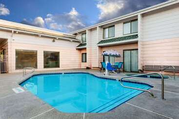 هتل Days Inn & Suites By Wyndham Kanab