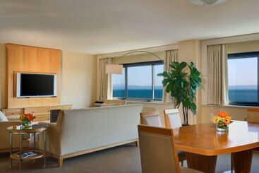 هتل Hilton San Francisco Airport Bayfront