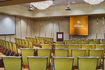 هتل Hilton San Francisco Airport Bayfront