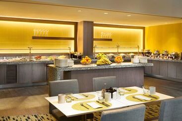 هتل Hilton San Francisco Airport Bayfront