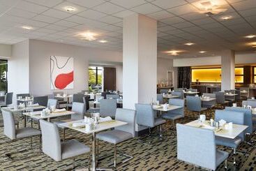 هتل Hilton San Francisco Airport Bayfront