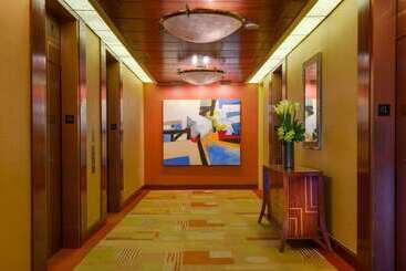 هتل Hilton San Francisco Airport Bayfront