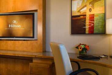 هتل Hilton San Francisco Airport Bayfront