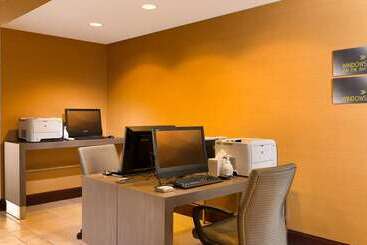 هتل Hilton San Francisco Airport Bayfront