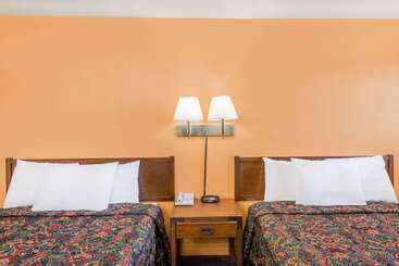 هتل Knights Inn   Chanute