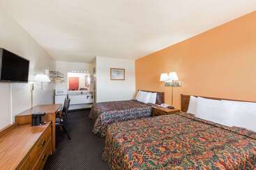 هتل Knights Inn   Chanute