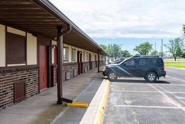 هتل Knights Inn   Chanute