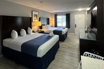 هتل Lantern Inn & Suites Sarasota