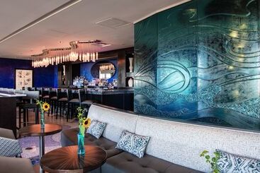 هتل One Ocean Resort And Spa