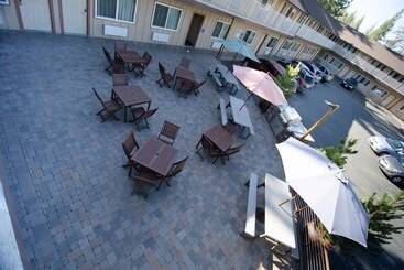 هتل Quality Inn South Lake Tahoe