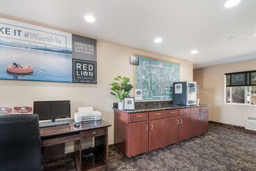 هتل Red Lion Inn & Suites Vancouver
