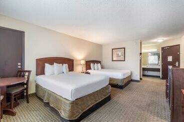 هتل Red Lion Inn & Suites Vancouver