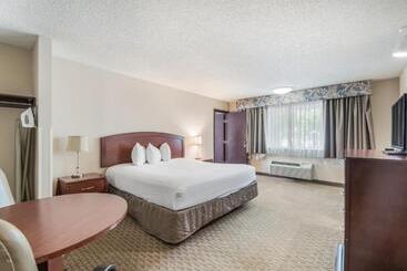هتل Red Lion Inn & Suites Vancouver