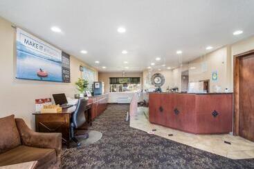 هتل Red Lion Inn & Suites Vancouver