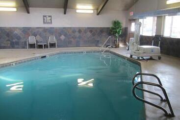هتل Red Lion Inn & Suites Vancouver