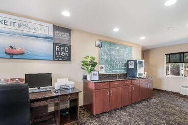 هتل Red Lion Inn & Suites Vancouver
