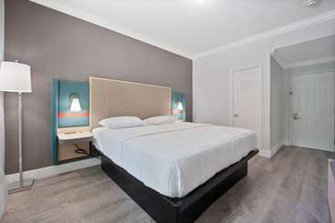 Garden Hotel Miami Airport, Trademark Collection By Wyndham