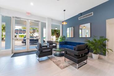 Garden Hotel Miami Airport, Trademark Collection By Wyndham