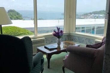 ホテル Sands Of Time Motor Inn & Harbor House
