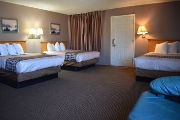 هتل Satellite Inn