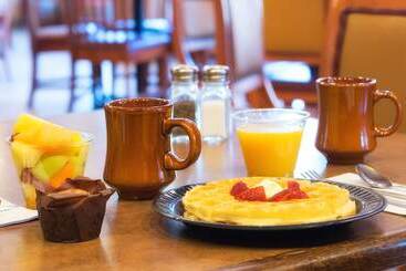 هتل Sedona Real Inn & Suites