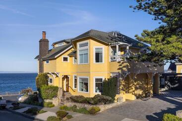 هتل Seven Gables Inn On Monterey Bay, A Kirkwood Collection