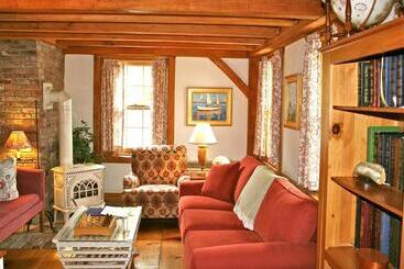 ホテル Seven Sea Street Inn