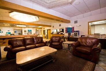 هتل Shilo Inn Mammoth Lakes