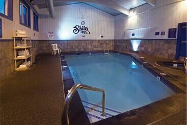 هتل Rodeway Inn