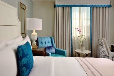 هتل The Royal Sonesta New Orleans