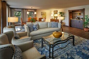 The Scottsdale Resort & Spa, Curio Collection By Hilton