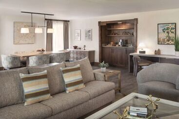 The Scottsdale Resort & Spa, Curio Collection By Hilton