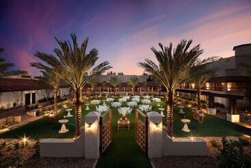 The Scottsdale Resort & Spa, Curio Collection By Hilton