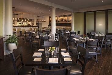 The Scottsdale Resort & Spa, Curio Collection By Hilton