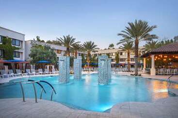 The Scottsdale Resort & Spa, Curio Collection By Hilton