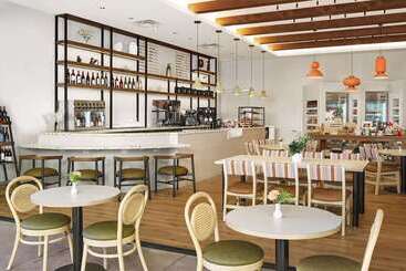 The Scottsdale Resort & Spa, Curio Collection By Hilton