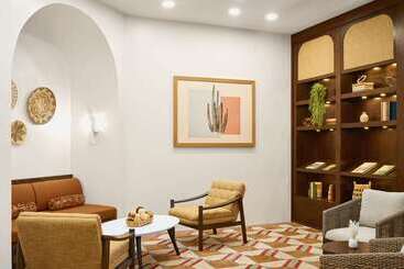 The Scottsdale Resort & Spa, Curio Collection By Hilton