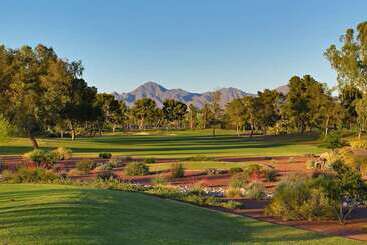 The Scottsdale Resort & Spa, Curio Collection By Hilton