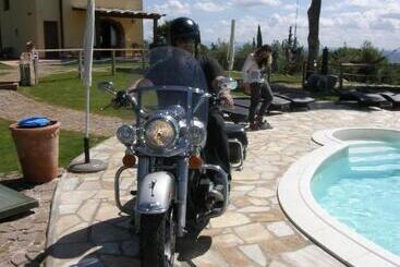 هتل Agriturismo Mercurio