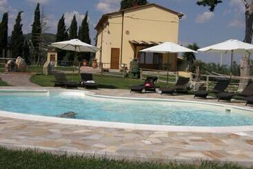 هتل Agriturismo Mercurio