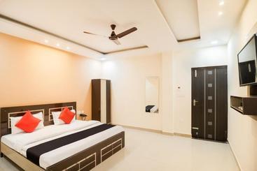 هتل Capital O 67322 Aastha Krishna Niketan