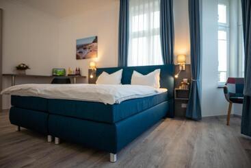 هتل Hanseat Stralsund