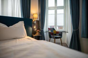 هتل Hanseat Stralsund